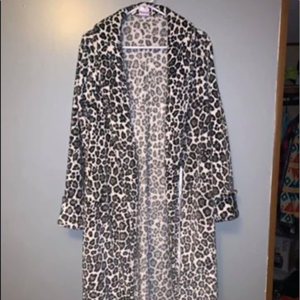 Cheetah robe